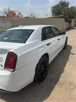 كرايسلر 300